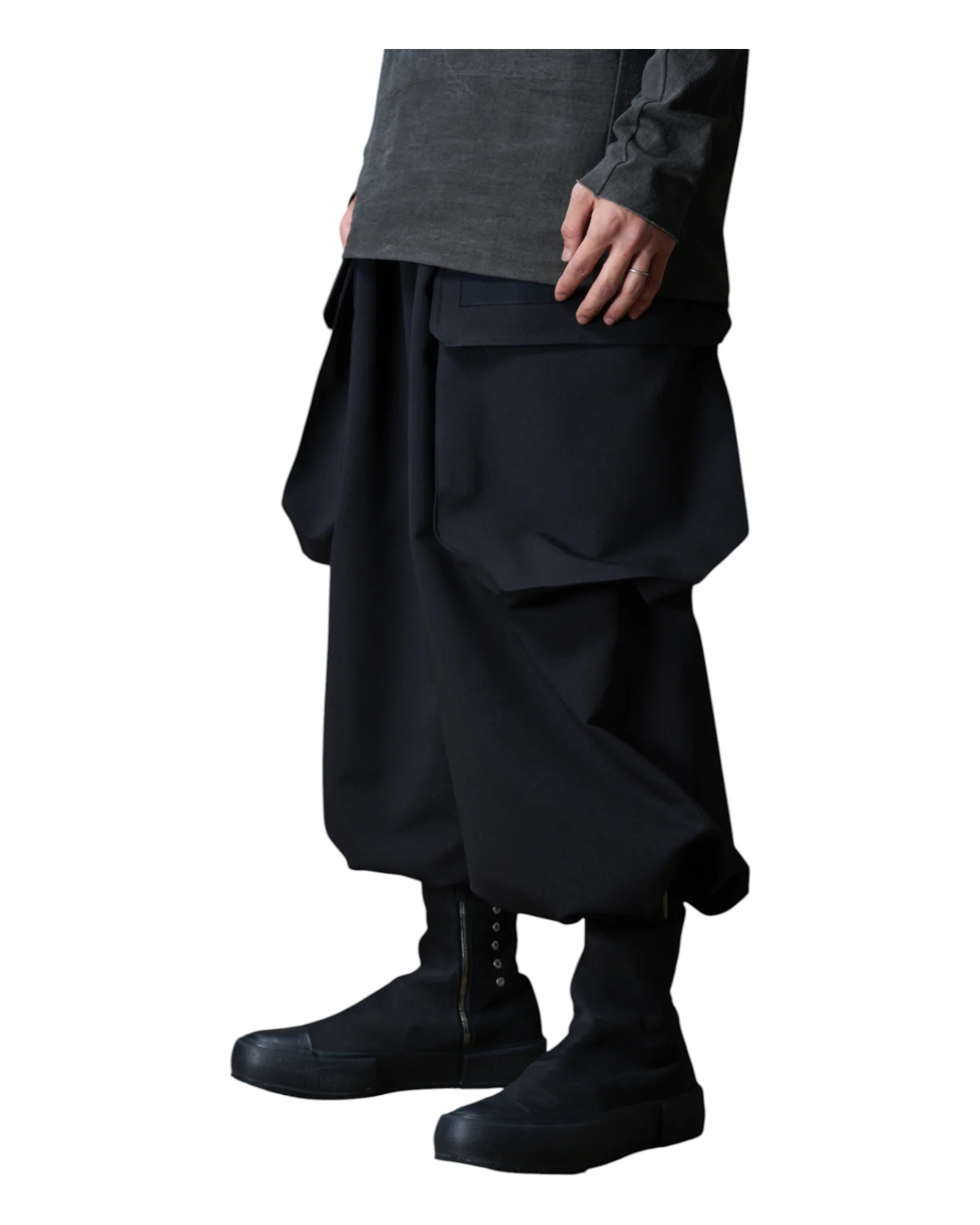Devoa Cargo Pants Black - Image 3