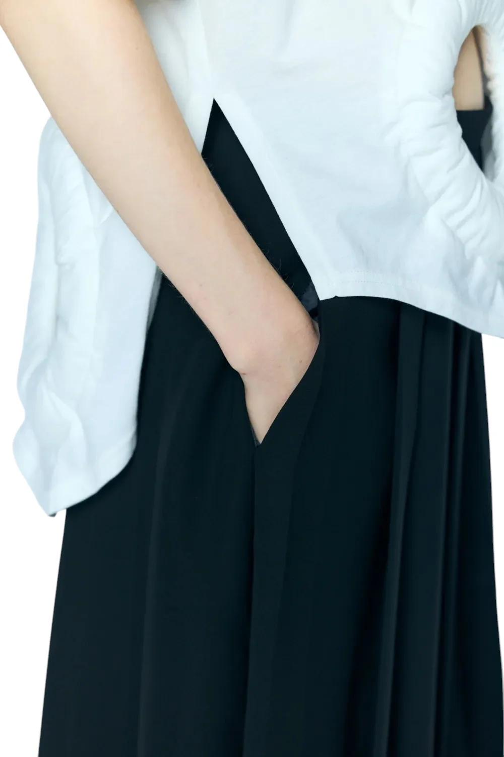 Enfold Tone Hole Skirt Black - Image 7