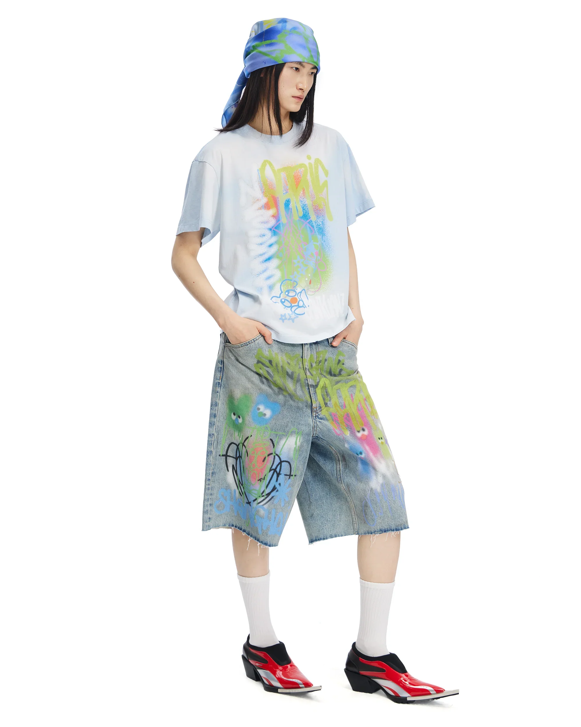 Sankuanz Bumpy Graffiti Print Washed Denim Shorts Navy - Image 5